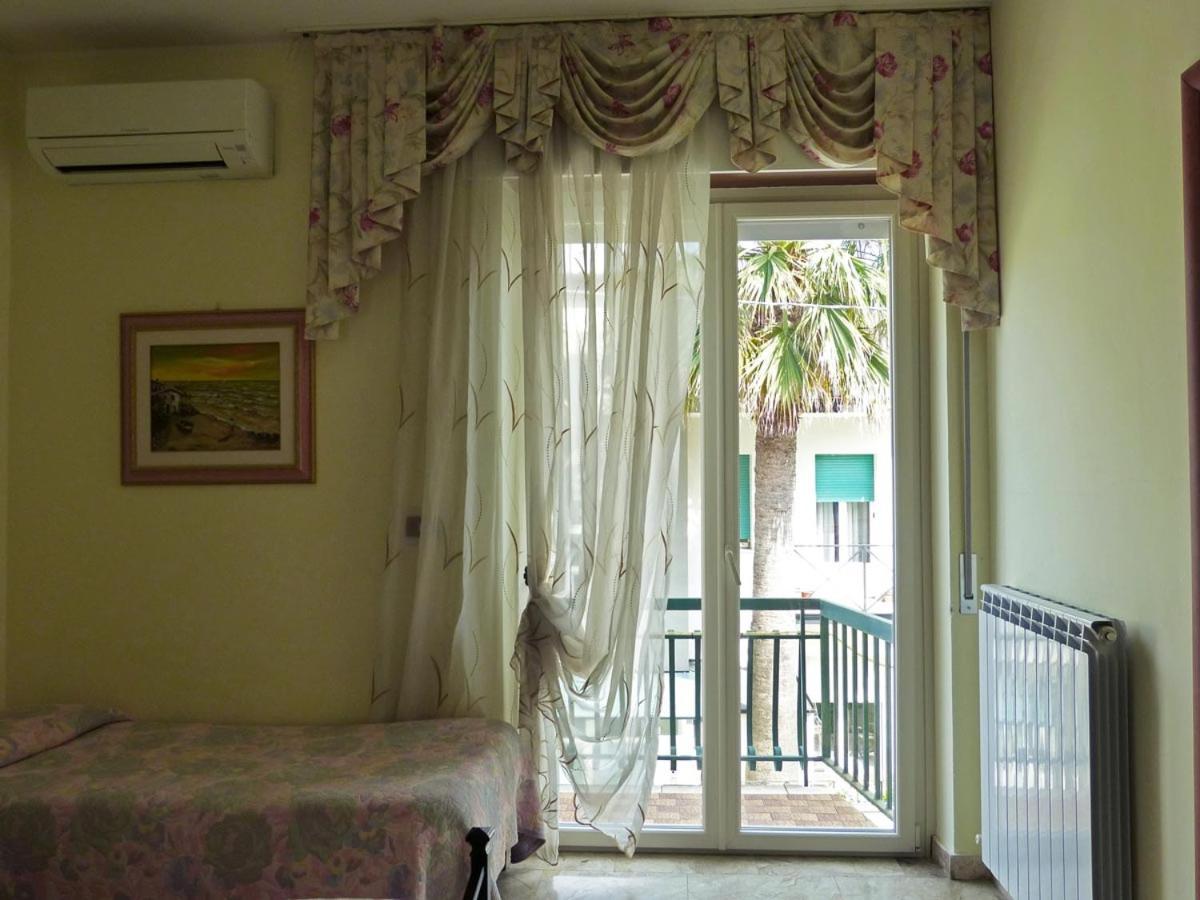 Bed and Breakfast Le Mimose Pescara Exterior foto